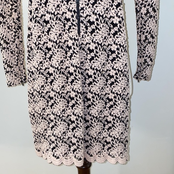 Alice + Olivia Khloe Open Back Lace Pattern Mini Dress Size 0 - Picture 11 of 16